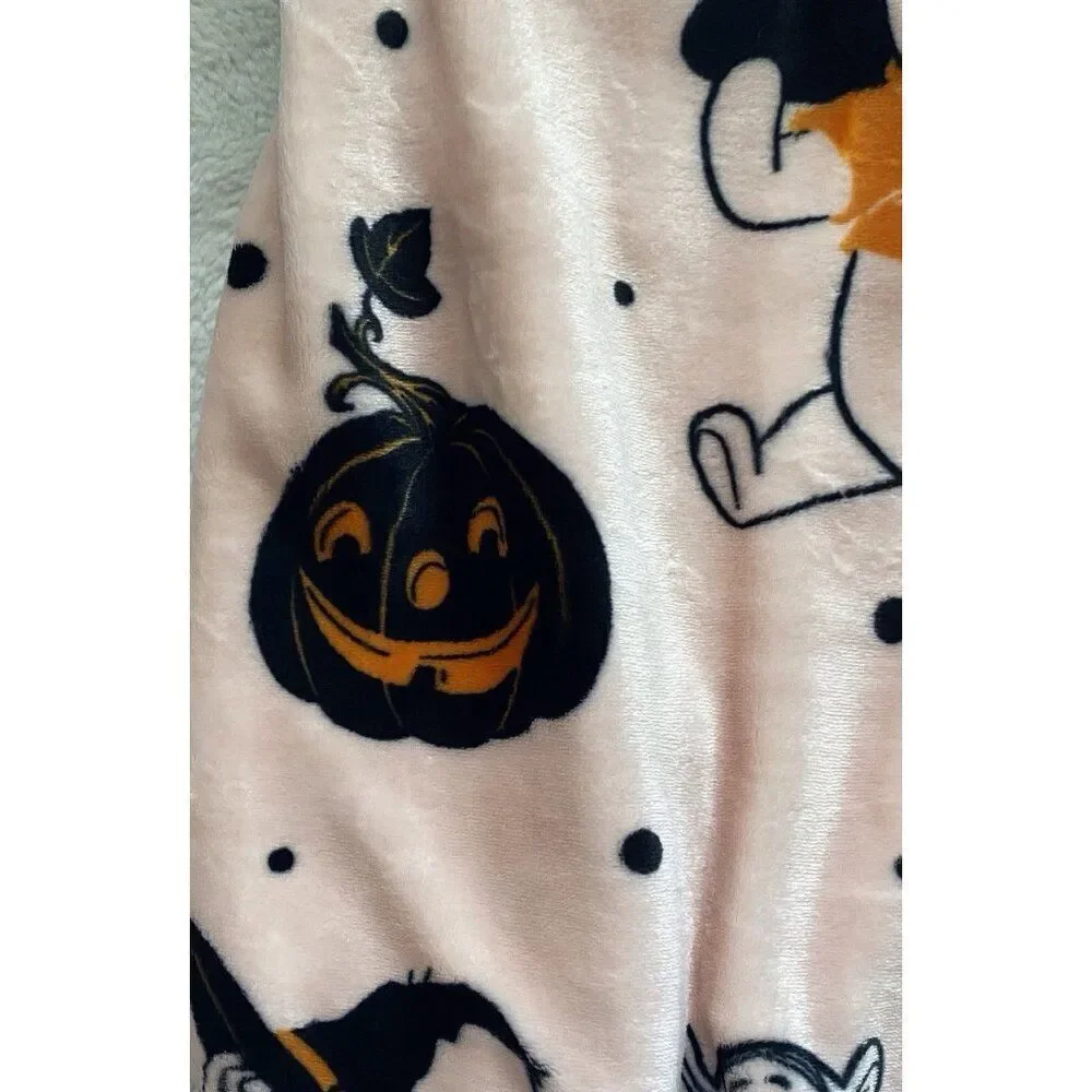 Disney‎ Winnie The Pooh Tigger Piglet Halloween Pink Throw Blanket 60” X 70” NEW